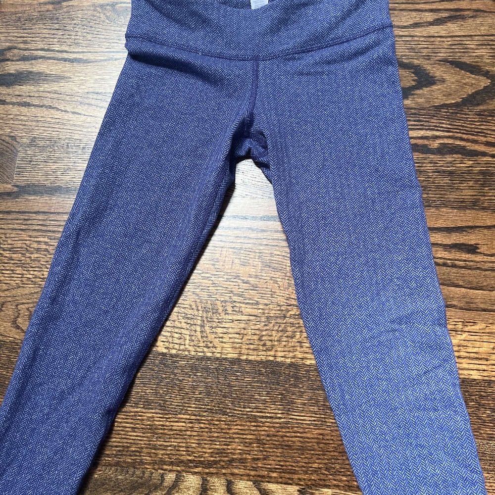 Size 10 Kids Ivivva Athletic leggings